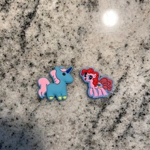 2 Unicorn Croc Charms🦄